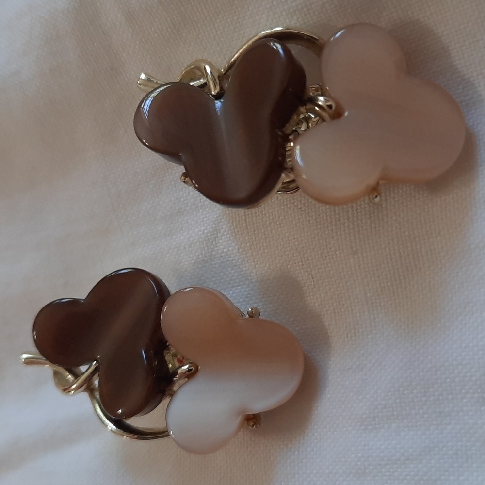 Brown and cream neutral colored clip on earrings - Picture 4 of 5